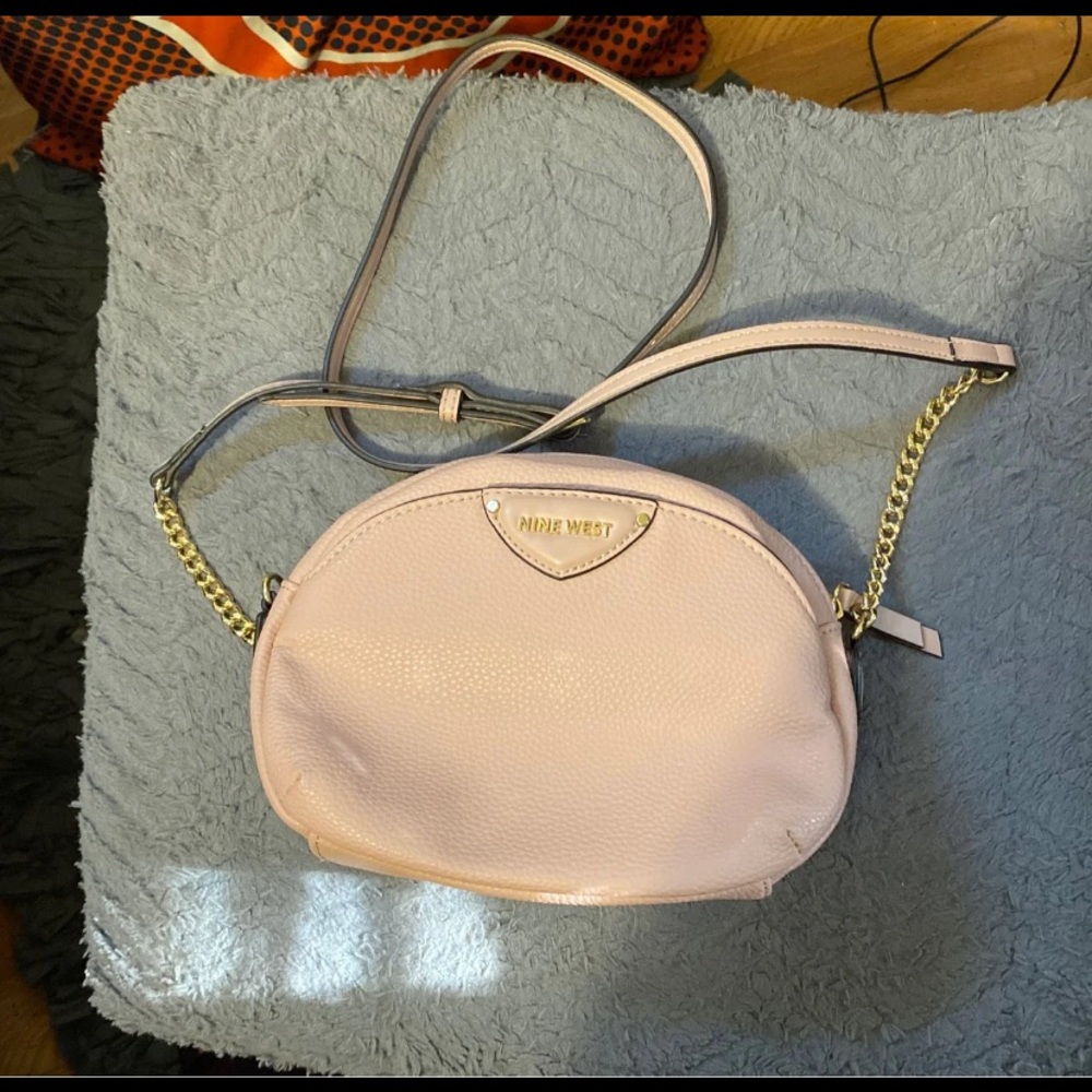 Nine West woman crossbody